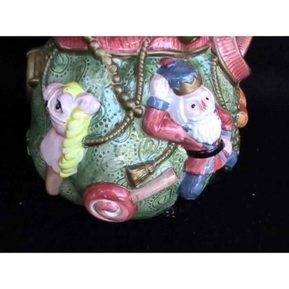 Fitz and Floyd 1995 Santas Toy Bag Christmas Pitcher Nutcracker Teddy Bear 24oz
